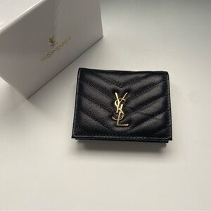 Saint Laurent  wallet😍😍